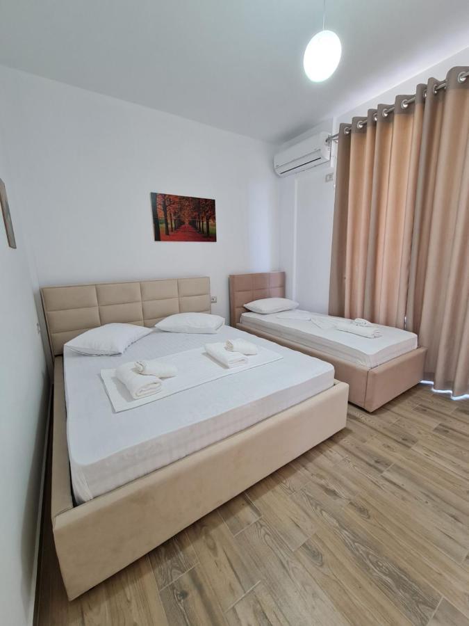 Hotel Veliaj Ксамил Екстериор снимка